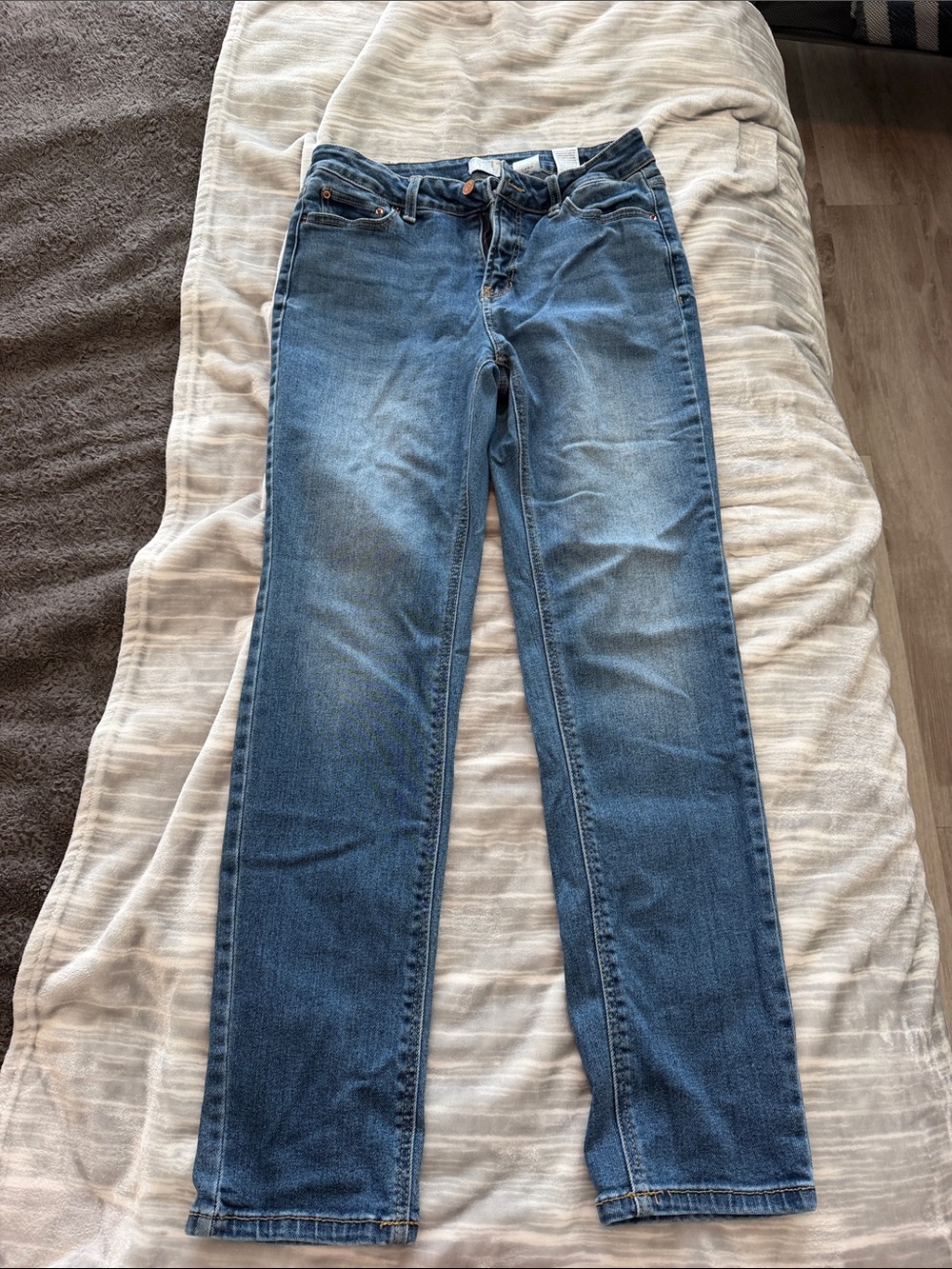 Time and Tru Women's Blue Straight-Leg Jeans